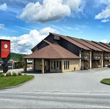 La Floral Hotel in Sherbrooke